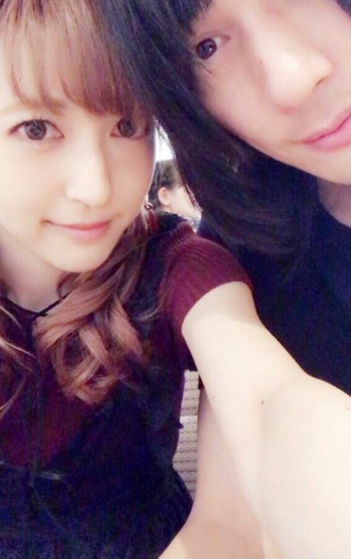 神田沙也加、イメチェンした夫婦ショットを公開「ツインテ最強」