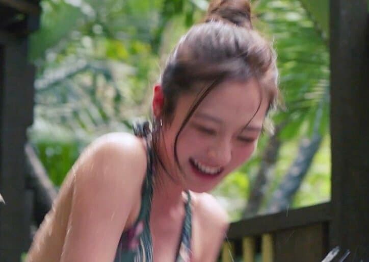 石丸伸二が惹かれたミス東大美女、手錠をかけた水浴び姿が可愛すぎる！