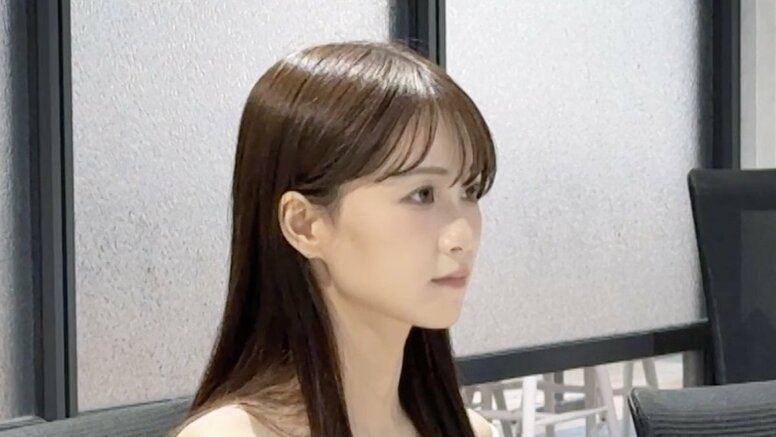 セクシー美女の“特技”に驚きの声 最近頑張っていることに「おもろい」「かわいい」の反響も “英語禁止ボウリング”舞台裏に密着