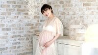 あいのり桃、シースルードレスを着たマタニティフォトを公開