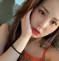 「爆イケ」「美しすぎ」NiziU・マコ、“大人の魅力溢れる”セルフショットを公開し大反響！