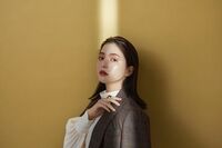 「美しいです」「お肌ツルツル！！」川島海荷、雰囲気ガラリ…大人メイクを施した写真に絶賛の声