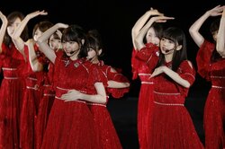 西野七瀬と齋藤飛鳥、最初で最後のダブルセンターか　乃木坂46が初の中国ライブ