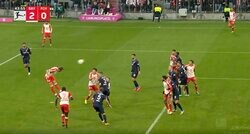 「化け物すぎる」「エグい」 絶対にフリーにさせてはいけない男！“現世界No.1フォワード”ハリー・ケインが強烈すぎる一撃“ロケット弾丸ヘッド弾”を突き刺した瞬間