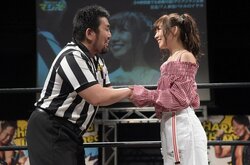 ハリウッドJURINAにも届け！須田亜香里、“神対応”でベルトも釣った！　DDTアイアンマン王座がSKEに流出