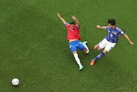 「あそこまでえぐった」本田圭佑が称賛した三笘薫のドリブル突破