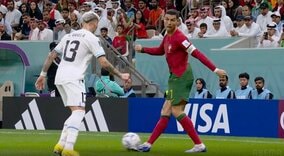 どんな顔！？やられたら絶対ムカつく！ C・ロナウドの相手選手を舐めた無慈悲ノールックパス