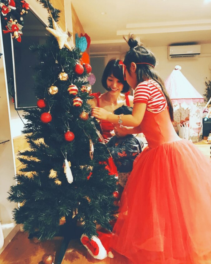 木下優樹菜、病み上がりのクリスマス　家事を手伝うフジモンに絶賛の声　 1枚目