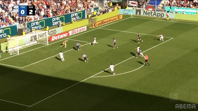 堂安律が無双！ 天才的な“股抜きパス”アシストにSNS沸騰「上質な仕上げ」「異次元」「タイミングうまい」全３ゴール関与でMOM受賞 3枚目