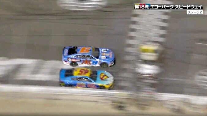 「今ちょっと見た目では…」米レースで異例の0.001秒差決着 実況も混乱「真横から見ると…うーん微妙」“競馬並”僅差にサーキット沸騰 4枚目