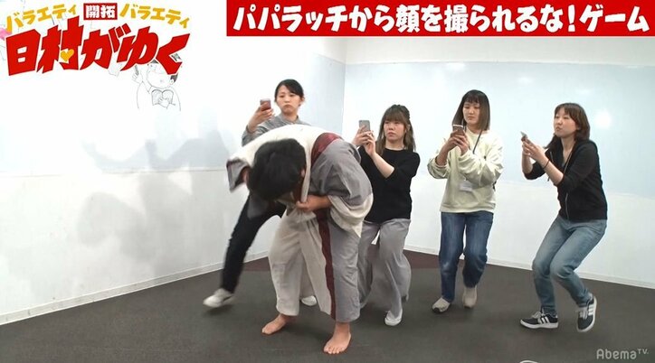 くしゃみの瞬間は殴られると痛くない！？バナナマン日村が検証（AbemaTV）