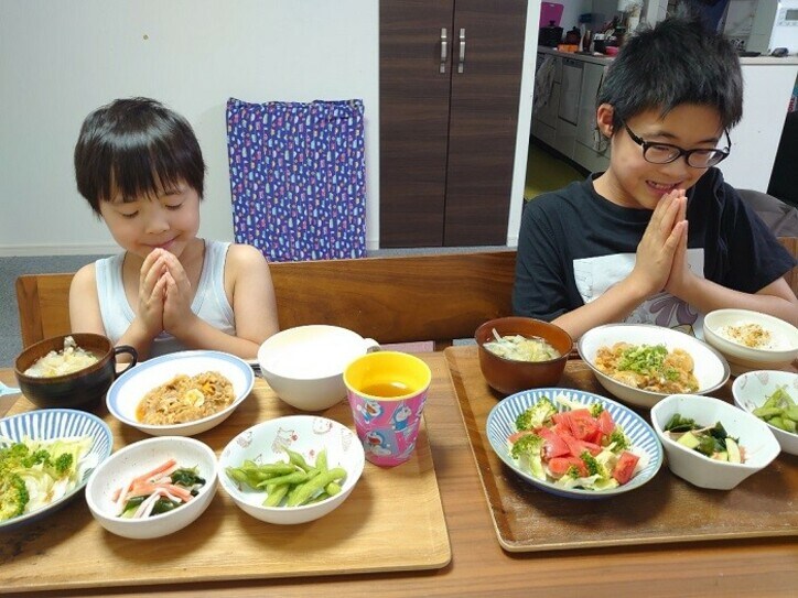  山田花子、息子達の夕食に吉野家の商品を出した結果「あんたら、マジか？」 