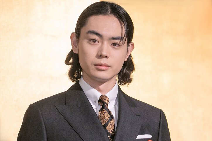 菅田将暉 コムアイとのレアショットを披露 最高すぎます 話題 Abema Times