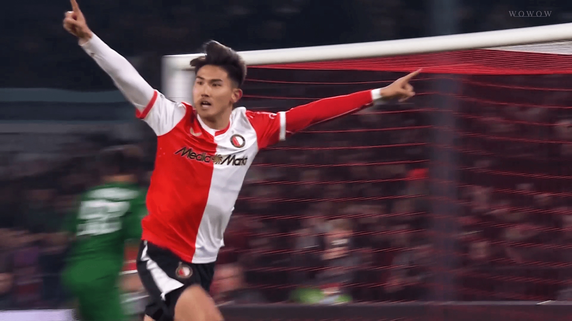 歓喜する渡辺剛