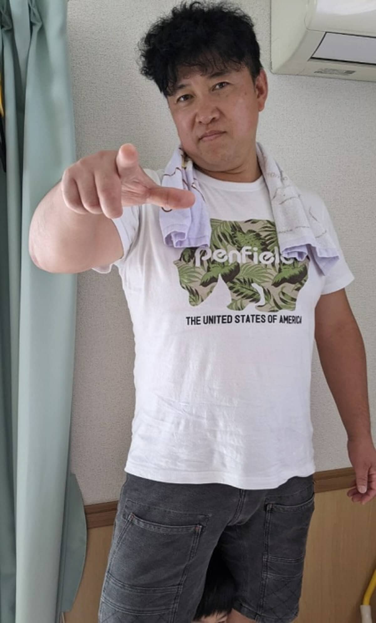 スギちゃんの妻、夫の私服コーデを公開しツッコミ「なんで背中に穴が開くのか」 | エンタメ総合 | ABEMA TIMES | アベマタイムズ