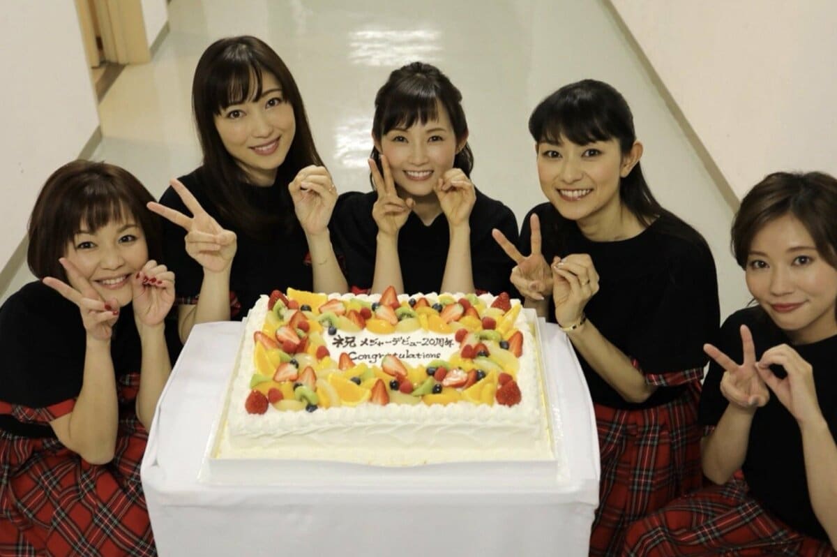 【超レア】モー娘。デビュー前写真３枚 (安倍なつみ、飯田圭織、石黒彩) 切抜】モーニング娘。ヤングサンデー 1998年25号 安倍なつみ