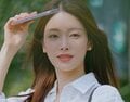 トップクラスの美しさを誇る美女、美脚あらわなショートパンツ姿で登場！爽やかデートファッションに驚き