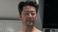 浅野忠信(49) 約10㎏減量 際立つ腹筋披露 “ゴールドジム芸人”が絶賛！