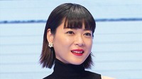上野樹里 ピンクの水着でマリンレジャー ウミガメとの出会いも