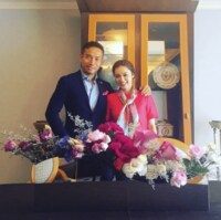 平愛梨、長友佑都とラブラブ帰国　飛行機内での仲睦まじいエピソードも披露