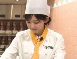 SNSで有名なカップル、かわいすぎる彼女の料理上手な一面に元料理人の水田も「上手やね」「美味しいです」と太鼓判