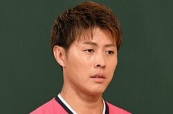 「それバレない？」サッカー元日本代表、”全治3ヶ月”大怪我後の衝撃行動にスタジオ騒然「医者には止められた」