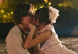 「何そのキス！」身長154センチのマシュマロボディダンサー、ミスター青学候補のイケメンに近寄り…大胆キス