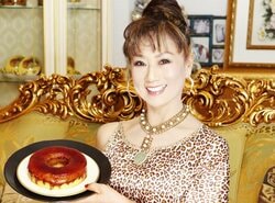 “マダムブリュレ”生みの親・マダム信子さん（73）の美貌に驚きの声「え！」「全然変わってない！」