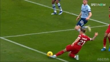 またも“三笘の1mm”事案！「出てる」or「出てない」微妙過ぎて敵も味方もゴール確認し出す珍事が発生「それっぽいシーンが多すぎる」