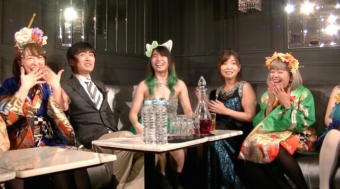劇団ひとり、“キャバクラ”でレンタル彼女＆美少女ゲーム声優らを深掘り？  AbemaTV「バラステ」放送 2枚目