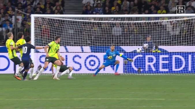 「久保入ると全然違うな」「完全にワンランク上」久保建英、相手5人翻弄の“貫禄”逆足シュート炸裂も決めきれず「あれは決めないと」「そろそろ確率上げて」ファンは議論百出 3枚目