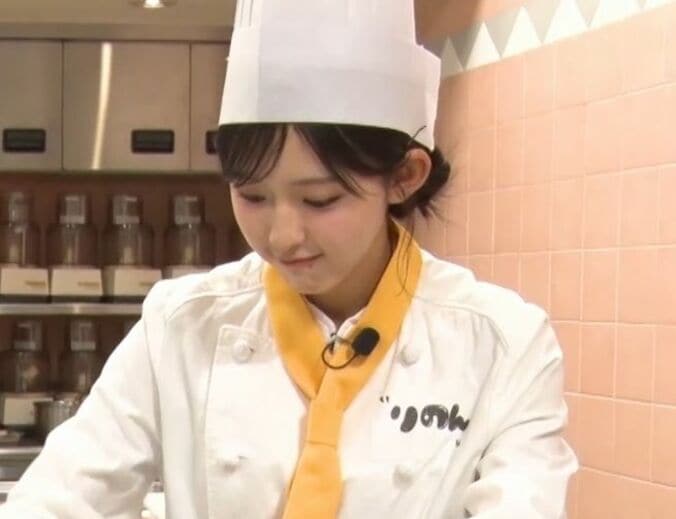 【写真・画像】SNSで“有名カップル”かわいい彼女が料理上手な一面を披露！味にうるさい元料理人芸人も「上手やね」「美味しいです」と絶賛　1枚目