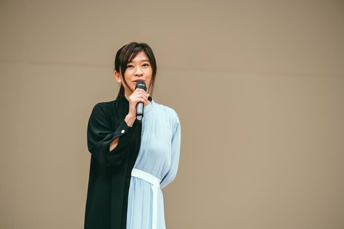 篠原涼子がロケ地・八丈島でのイベントにサプライズ登場『今日も嫌がらせ弁当』 3枚目