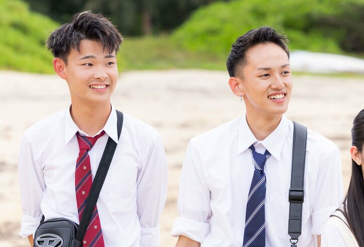 「可愛いしスタイルいい」年上好きの女子高生の登場に男子大喜び「黒髪のロングで超よかった」