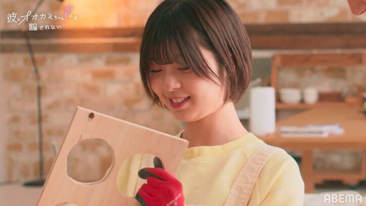 秘密のデートをはぐらかすゆなとSASUKE…レオ、2人の仲に疑念「SASUKEがゆなに戻ったのかな…」『彼オオカミ』第10話