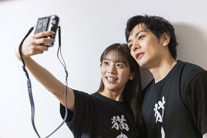 貴島明日香、15歳年上夫・久保田悠来と深夜のゲーム大会でバックハグ！三浦翔平「イチャつきを見せつけられてますね」『私たち結婚しました 4』 