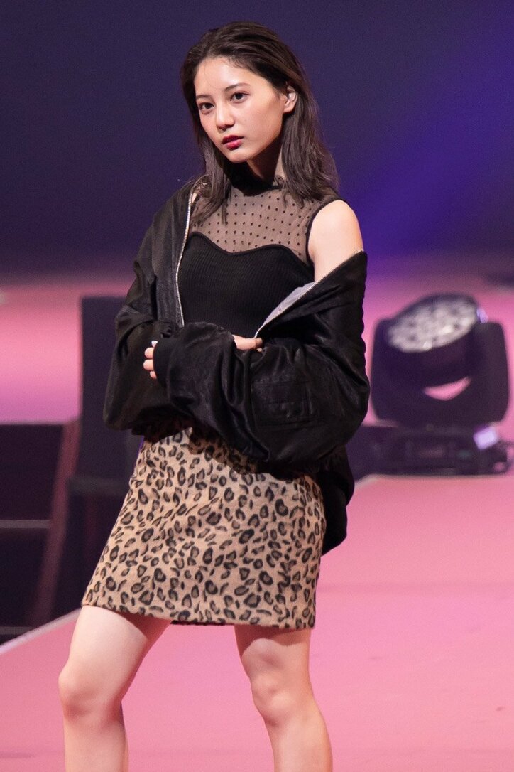 けやき坂46小坂菜緒がクールさとフレッシュさで客席魅了、BGMは『二人セゾン』