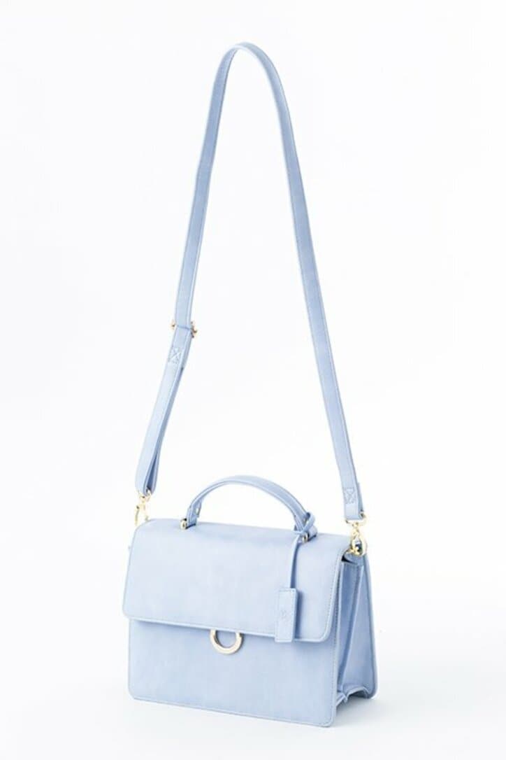 アニメ『血界戦線 & BEYOND』レオナルドとクラウスが手元に! 佐藤さきコラボのショルダーバッグとポーチが発売