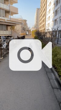 宮崎謙介『登園シーン』