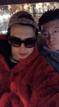 アレク、キャバクラで15万の支払い　妻・川崎希も反応「1人で地方に行くとすぐハメ外すから困る」