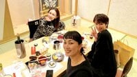 長谷川京子＆吉瀬美智子＆板谷由夏 美人女優の新年会