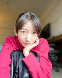 波瑠、美しいセルフショットにも謙遜「携帯が新しいので写真も綺麗に」