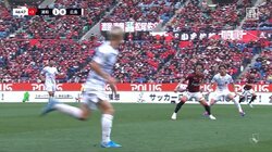 「ハンドだろ！」浦和の先制弾に広島ベンチが猛抗議も判定は覆らず...松木安太郎氏「こういうのは本人に聞いたほうが」