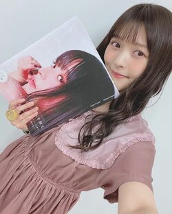 声優・上坂すみれの写真集「すみれいろ」の重版が決定！Instagramで「やったね佐野さん！」と喜びつづる
