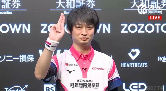 【写真・画像】滝沢和典、開局直後に鮮やかな“親倍満ツモ”の一撃！14勝目を手にし初代最多トップ賞の栄冠/麻雀・Mリーグ　1枚目