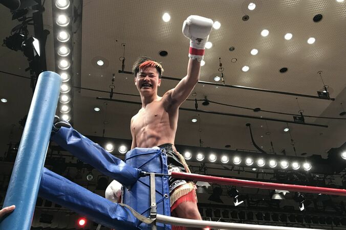 “神童”那須川天心、圧巻のKO勝利　「イチロー選手みたいに教科書に載りたい」 1枚目