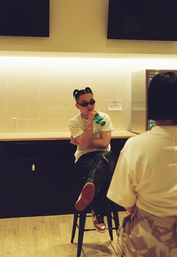 T-STONE「 ”音楽を作る”って結構スピリチュアルなこと。"気持ちいい"と思って作った曲は聴く側も気持ちいいんかなと思ったり」地元・出会い・上京、想いの詰まったNEW ALBUMについて語る