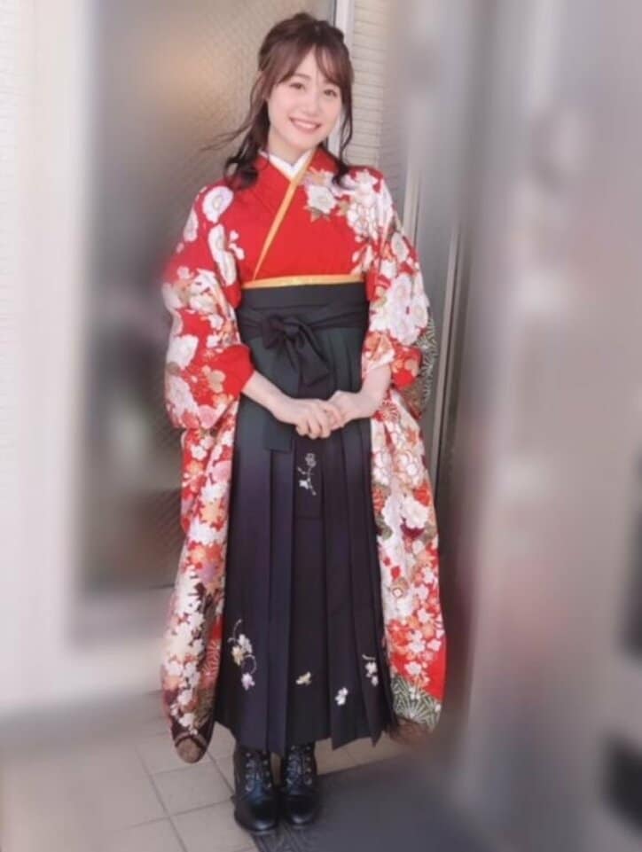 伊藤美来、大学卒業をブログで報告　袴姿に「とてもきれい」「可愛い！」の声