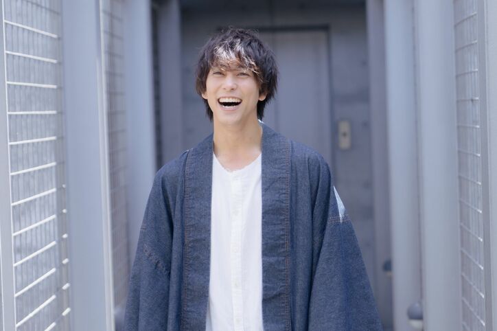 佐野岳、理想の夫婦像は「両親」、ぱるるとの“新婚生活”は未知?「僕のデートプランがハマってない感があります(笑)」