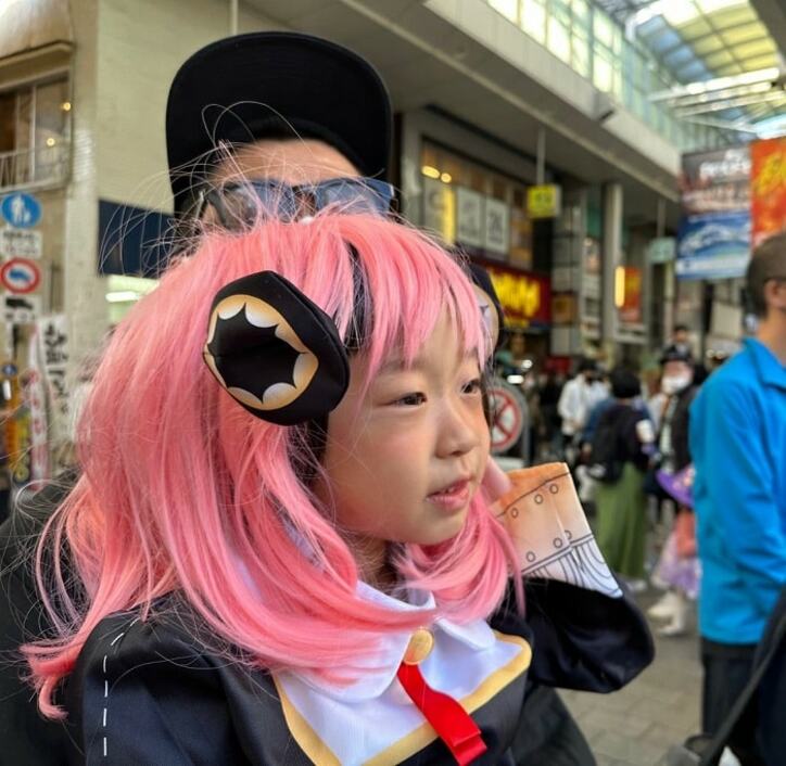  パンサー尾形の妻、街ゆく人の言葉に恥ずかしくなってしまった娘「意外と小心者のわたし。笑」 